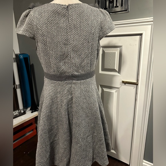 NWT - RYU Gray and White Midi Dress - Picture 2 of 2